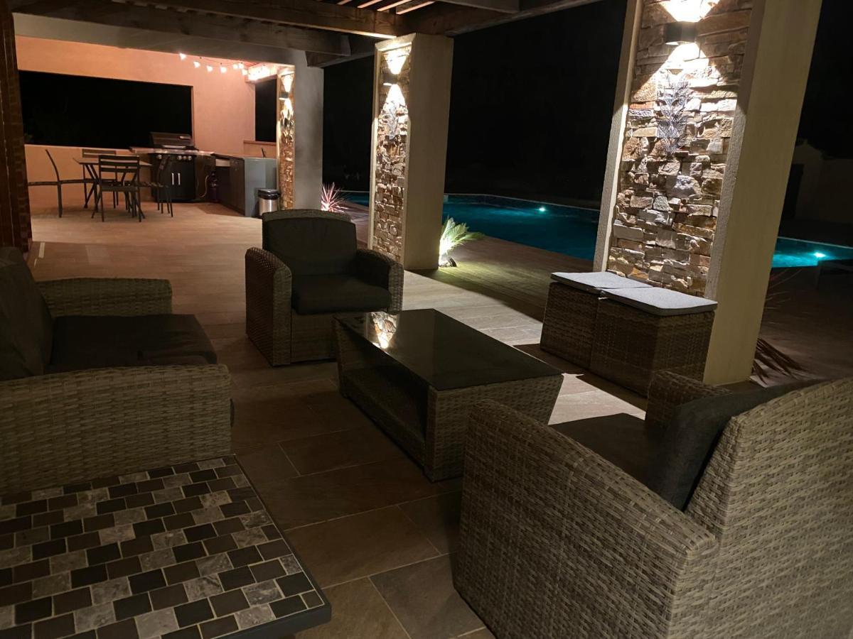 Magnifique Villa Avec Piscine Au Coeur Des Vignes Cogolin Exterior foto