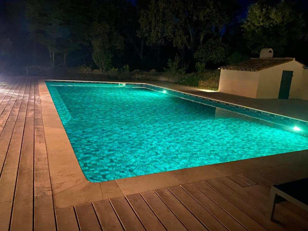 Magnifique Villa Avec Piscine Au Coeur Des Vignes Cogolin Exterior foto